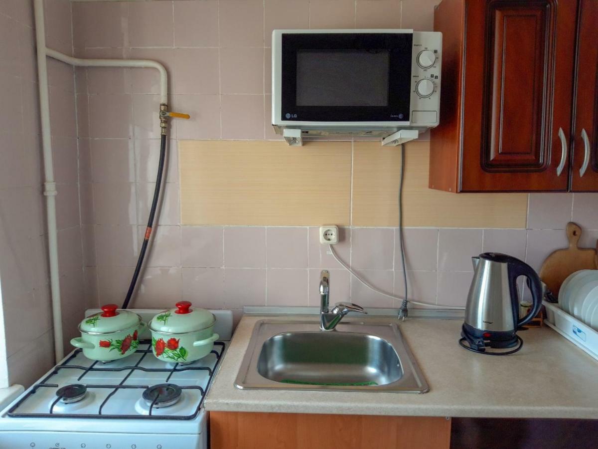 Apartment On Livoberezna Metro Station เคียฟ ภายนอก รูปภาพ